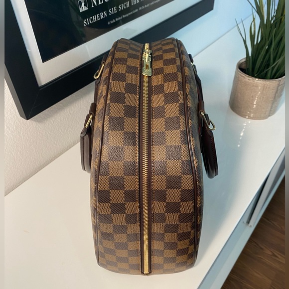 Louis Vuitton Damier Ebene Nolita COA - Picture 4 of 16